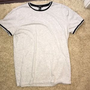 Forever 21 gray t-shirt